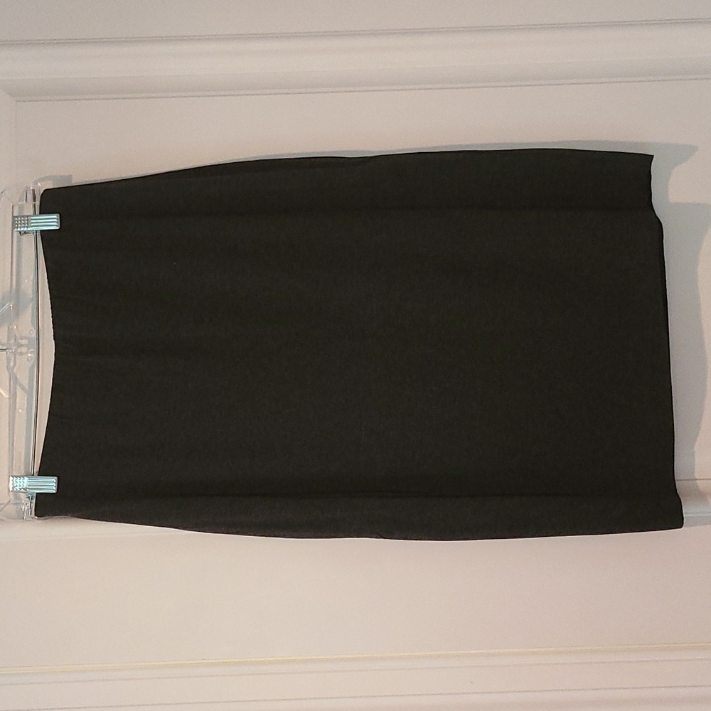 NWT Baily 44 skirt